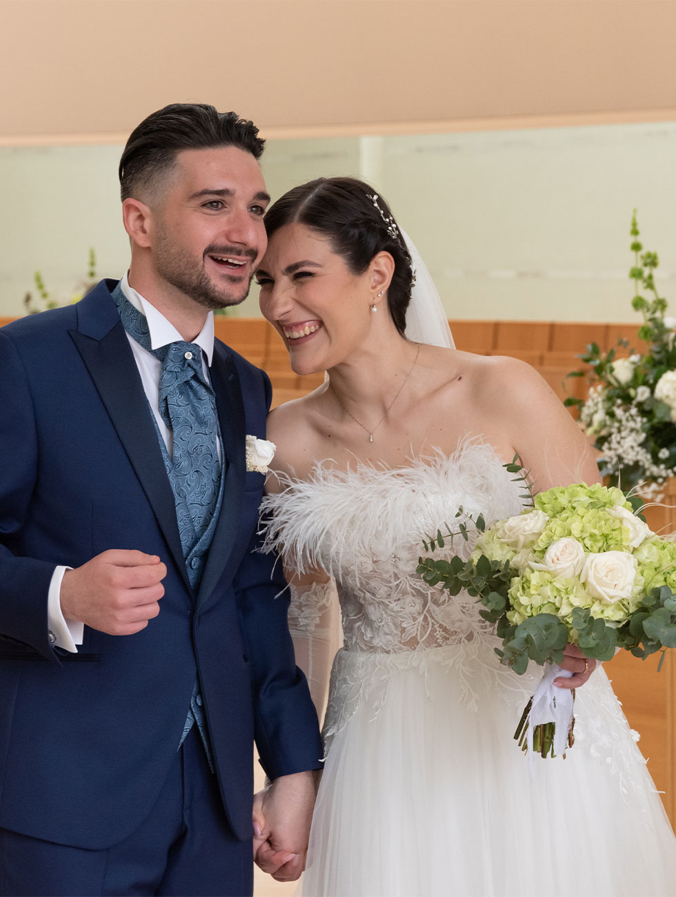 Fiori colorati per una festa di matrimonio
