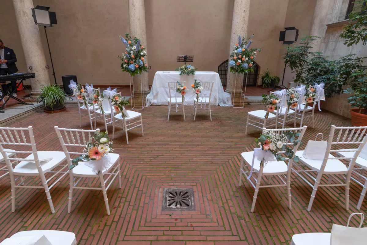 Allestimento floreale Colored Vibes per matrimonio a Ascoli Piceno - foto 2