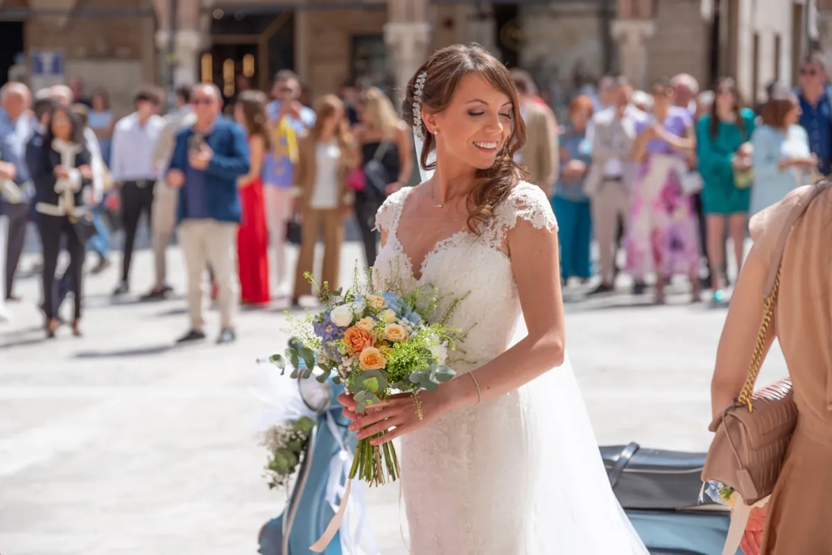 Allestimento floreale Colored Vibes per matrimonio a Ascoli Piceno - foto 21