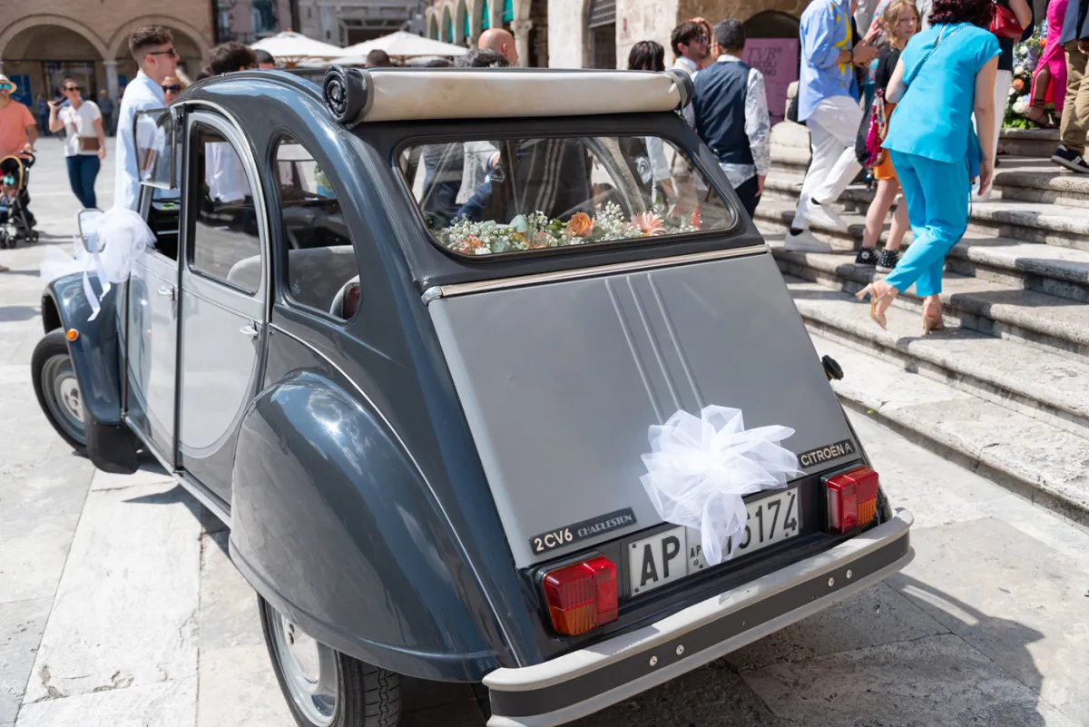 Allestimento floreale Colored Vibes per matrimonio a Ascoli Piceno - foto 24