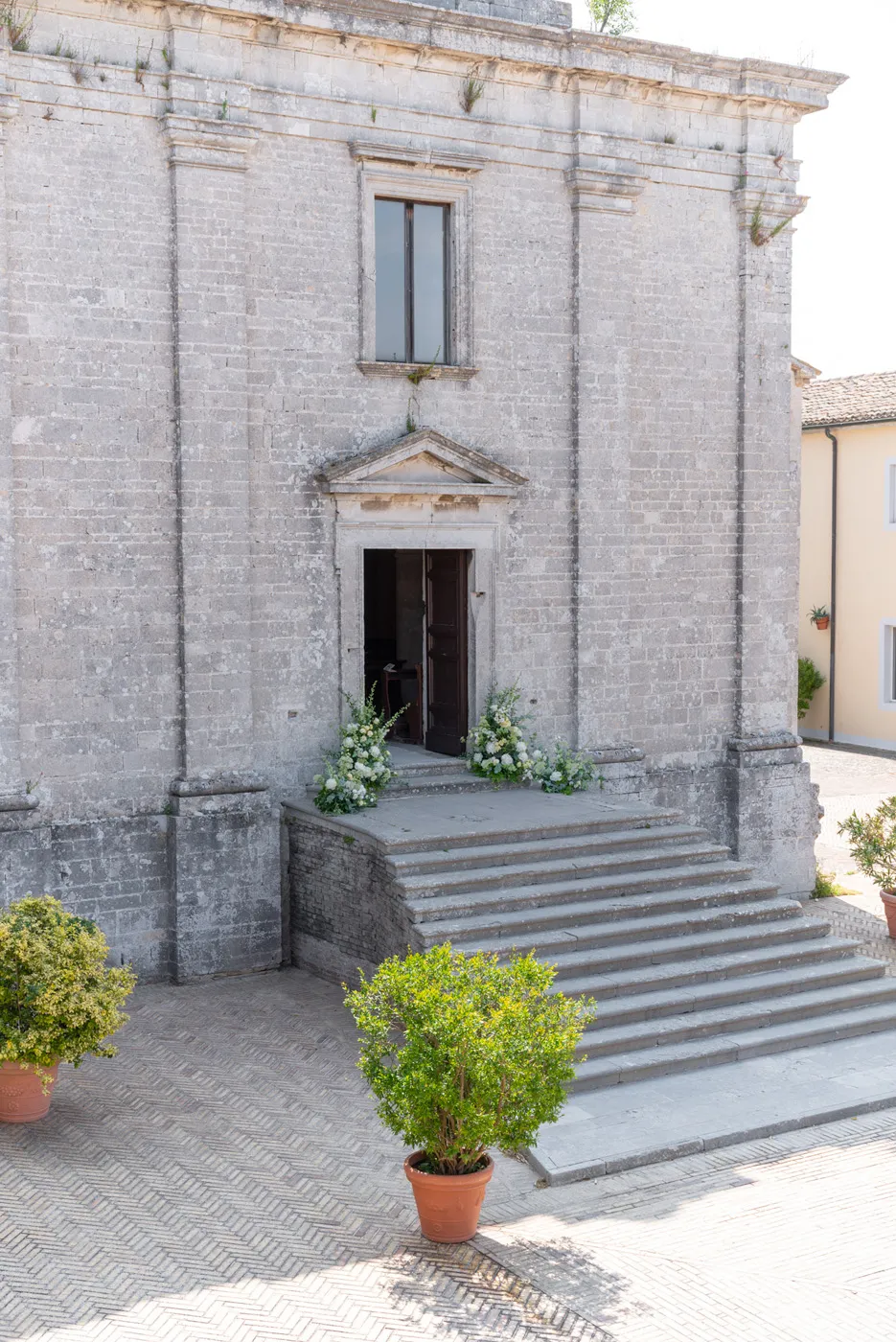 Allestimento floreale Classy Tale per matrimonio a Sirolo - foto 25