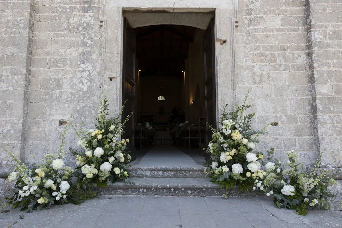 Allestimento floreale Classy Tale per matrimonio a Sirolo - foto 29