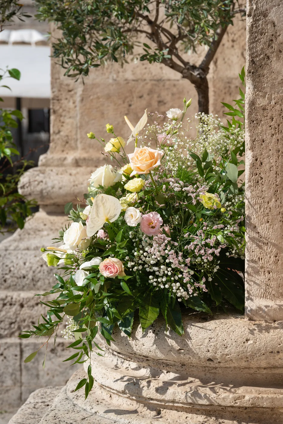 Allestimento floreale Chic Love per matrimonio a Ascoli Piceno - foto 26