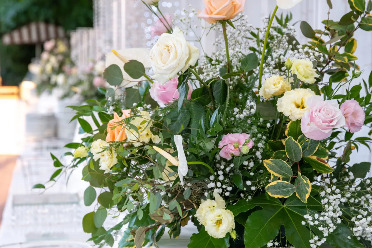 Allestimento floreale Chic Love per matrimonio a Ascoli Piceno - foto 38